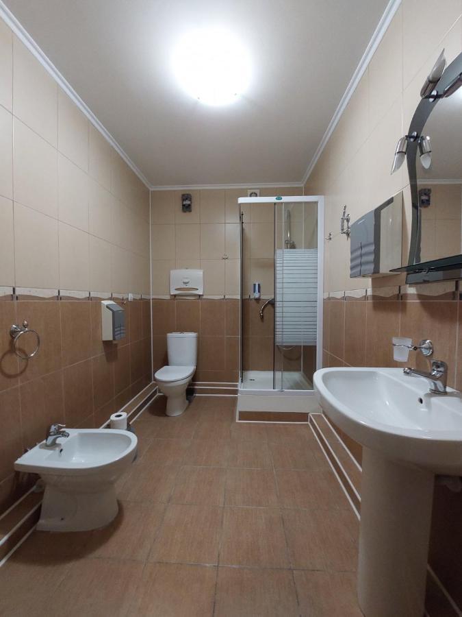 Apart-Hotel 24/7 Kamenets-Podolsk Eksteriør bilde